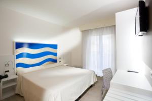 Double or Twin Room with Sea View room in Hotel Savoy