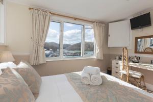 Double Room with Sea View room in Deganwy Hotel