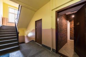 Cracow Rent Apartments - spacious apartments for 2-7 people in quiet area - Kolberga Street nr 3 - 10 min to Main Square by foot