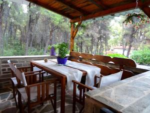 Wood and Stone Villa Halkidiki Greece