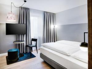 Facilities, STAGE 12 in Innsbruck