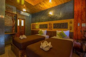 Sea Rock Resort