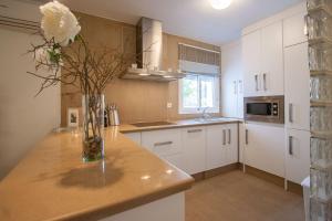 Medina Apartment and Parking Historical Center