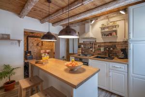 Rustic Istrian house Varesco