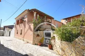 Villa Makrades 2 - Prinýlas