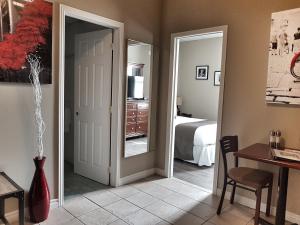 Cozy 1-Bedroom Suite #17 by Amazing Property Rentals