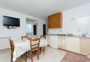 Apartments Cetina