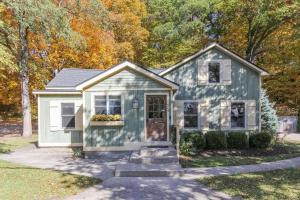 Two-Bedroom Apartment room in Nightingale