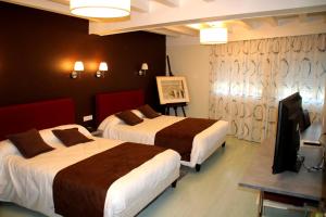 Hotels Hotel Saint-Hubert : Chambre Quadruple