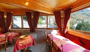 Hotels Hotel Les Chalets : photos des chambres