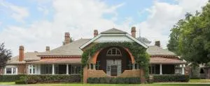 Petersons Armidale Winery and Guesthouse - Walcha