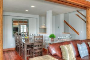 Saddle Ridge Townhome - Unit B1