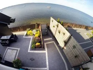 Apartamenty 5 metrów od morza - Osłonino