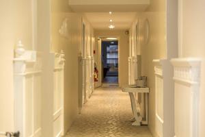 Hotels The Originals Boutique, Clair Hotel, Martigues (Inter-Hotel) : photos des chambres