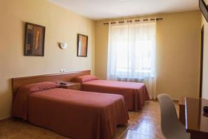 Hostal Restaurante María Victoria