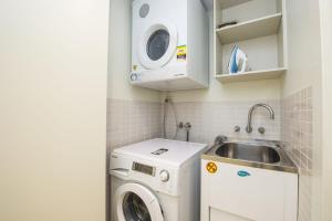 Blue on Blue Apartment 1011