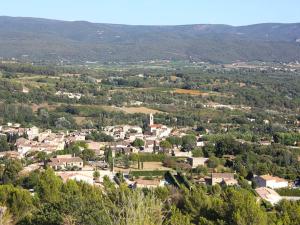 Maisons de vacances Characteristic country house with private pool and views of the Mont Ventoux : photos des chambres