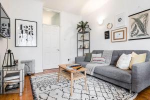 Super Soho Location - Super chic 2 bedroom flat!