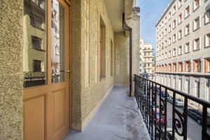 Central and Luxurious Beethovnova Apartment