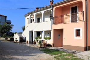 Apartments Livio Stranici