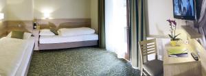 Double Room (1 Adult) room in Gasthof Schlossberghof