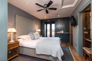 Standard Double Room room in Briarfields Hotel