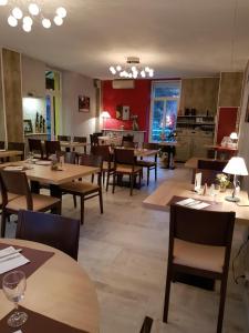 Hotels Logis hotel restaurant les Carillons : photos des chambres