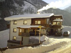 Kathrin Apartments - Kapplerhof - 3-star hotels in Kappl