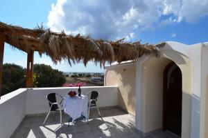 Villa Georgia Santorini Greece