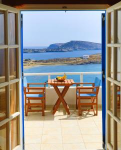 Armonia by Grispos Villas Schoinoussa-Island Greece