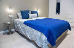 Private Hotel Room with Easy Access to Barcelona