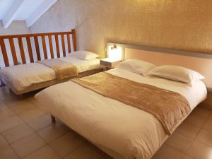 Hotels Hotel & Restaurant le Saint Jean : photos des chambres