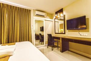 The Aim Sathorn Hotel