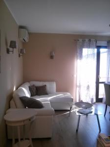 New Apartment Private Parking