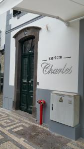 Edificio Charles 201