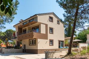 Apartments Beach House Villa