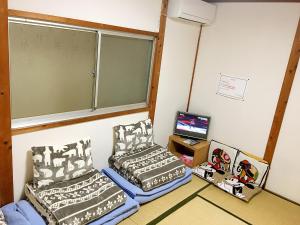 Osaka Guesthouse SAYURI HONKAN