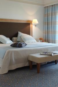 Classic Twin Room with Mountain View room in Pestana Carlton Madeira Ocean Resort Hotel