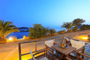 Armonia by Grispos Villas Schoinoussa-Island Greece