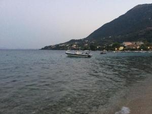 Lefkada Beachfront Apartment