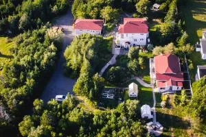 Abbie's Garden Bed & Breakfast - Petit Barachois