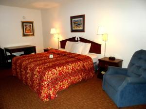 King Room room in Budgetel Inn Houston/Nasa