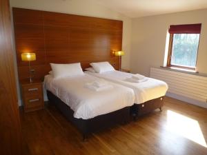 Castlemartyr Holiday Lodges 2 Bed by Trident Holiday Homes