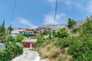 Apartments Mladen 