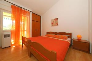 Apartments and Rooms Dragica