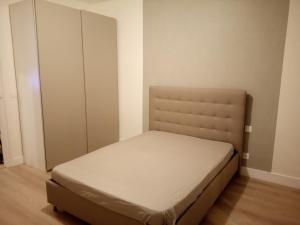 F1 Meublé neuf prox autoroute et gare