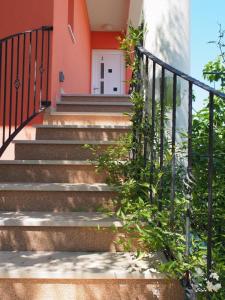 Villa Nada with garden, 80m from the beach