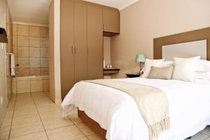 12 On Top Guesthouse