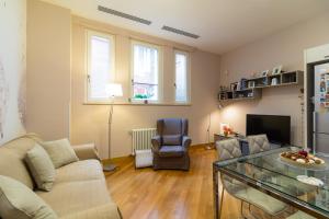 Elegant Flat at Municipio by Napoliapartments