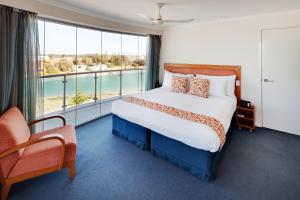 Seashells Mandurah